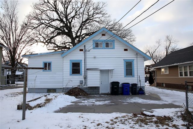 832 Daniels Street NE, Cedar Rapids, IA 52402