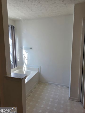 387 Spring Walk Trace, Lawrenceville, GA 30046