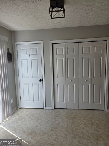 387 Spring Walk Trace, Lawrenceville, GA 30046