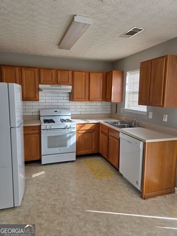 387 Spring Walk Trace, Lawrenceville, GA 30046