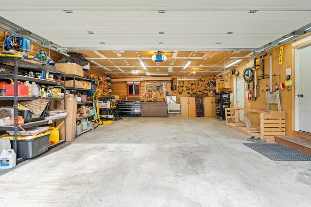 2856 CIRCLE LOOP ROAD, North Pole, AK 99705