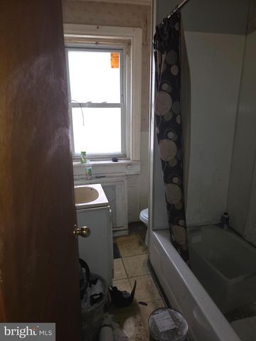 5434 CHESTNUT ST, Philadelphia, PA 19139