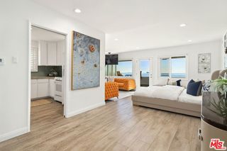 28 5th Place, Long Beach, CA 90802