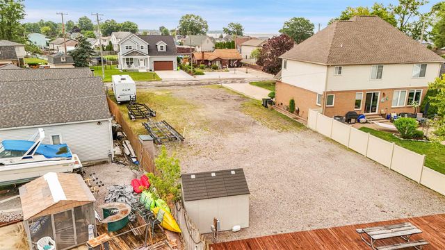 29050 Farwell Street, New Baltimore, MI 48047