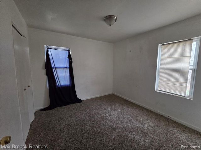 24511 Florence Street, Detroit, MI 48219