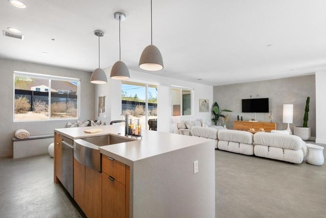 6429 Palo Alto Avenue, Yucca Valley, CA 92284