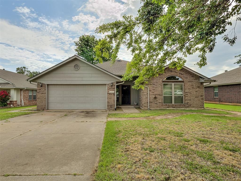 1705 Clearwater Drive, Norman, OK 73071