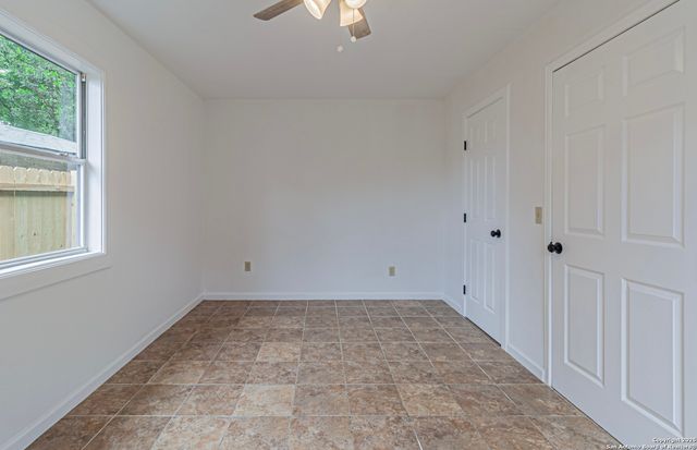 210 N San Jacinto, San Antonio, TX 78207