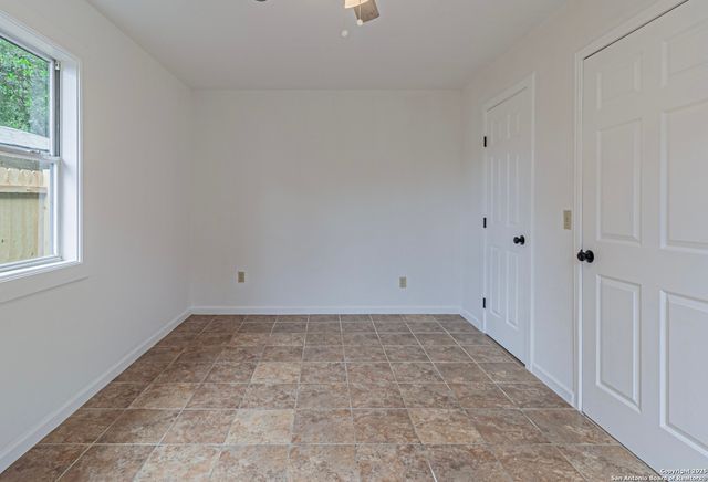 210 N San Jacinto, San Antonio, TX 78207