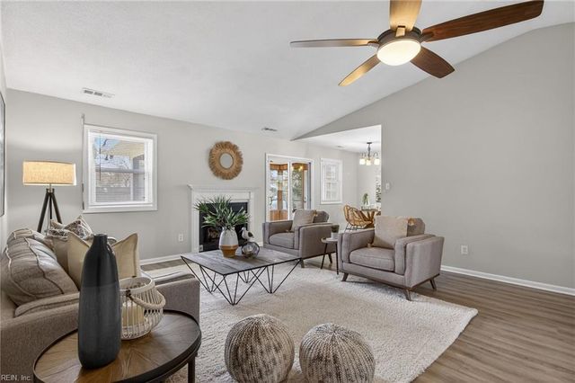 5149 Holly Farms DR, Virginia Beach, VA 23462