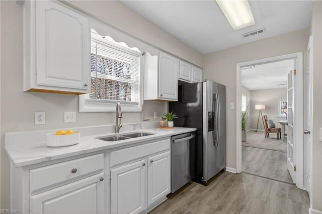 5149 Holly Farms DR, Virginia Beach, VA 23462