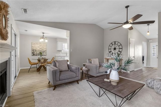 5149 Holly Farms DR, Virginia Beach, VA 23462