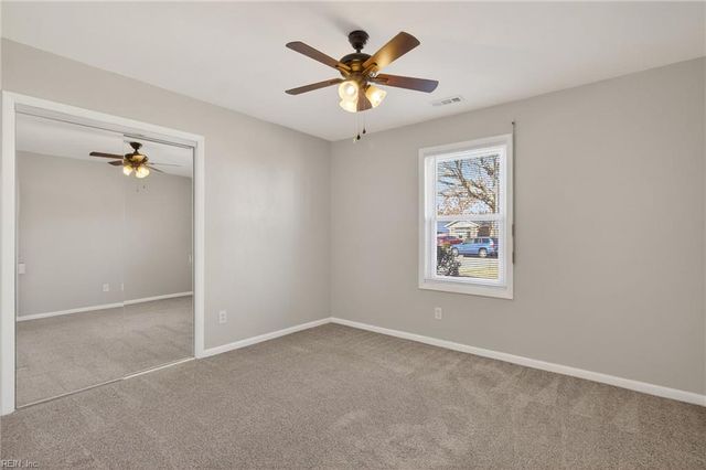 5149 Holly Farms DR, Virginia Beach, VA 23462