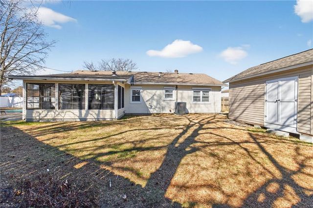 5149 Holly Farms DR, Virginia Beach, VA 23462