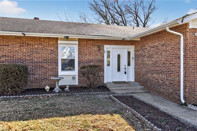 5149 Holly Farms DR, Virginia Beach, VA 23462