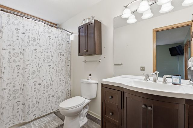 9551 Clubhouse Drive W, Morton Twp, MI 49346