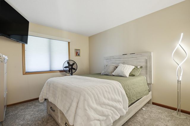 9551 Clubhouse Drive W, Morton Twp, MI 49346