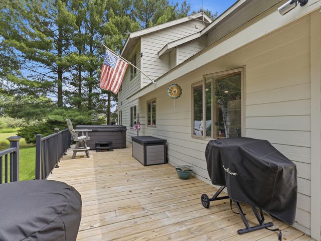 9551 Clubhouse Drive W, Morton Twp, MI 49346