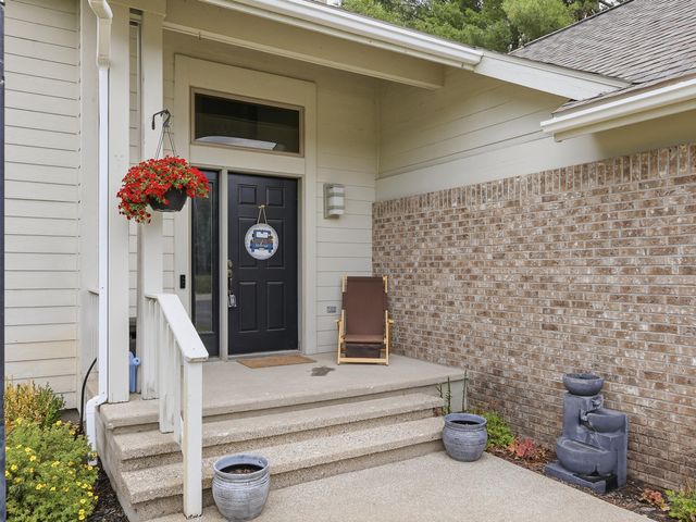 9551 Clubhouse Drive W, Morton Twp, MI 49346
