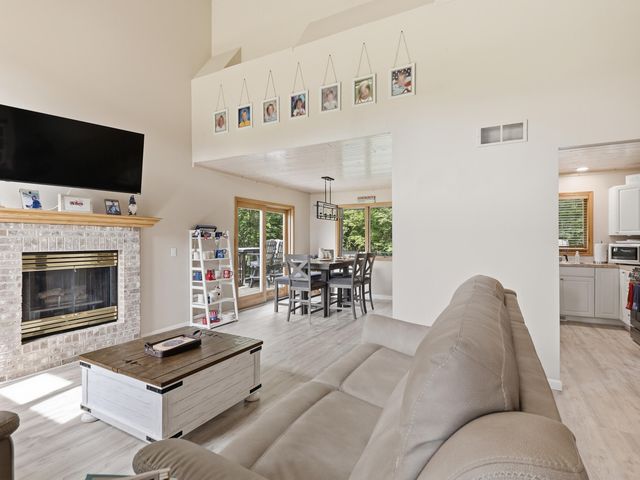 9551 Clubhouse Drive W, Morton Twp, MI 49346