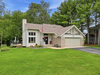 9551 Clubhouse Drive W, Morton Twp, MI 49346