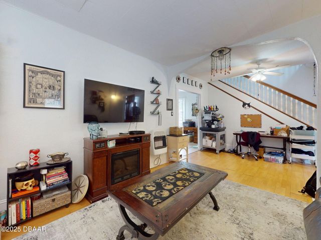 628 Mulberry Street, Daytona Beach, FL 32114