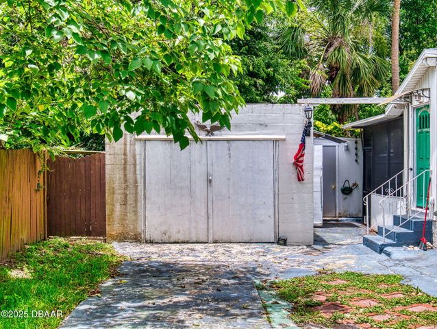 628 Mulberry Street, Daytona Beach, FL 32114