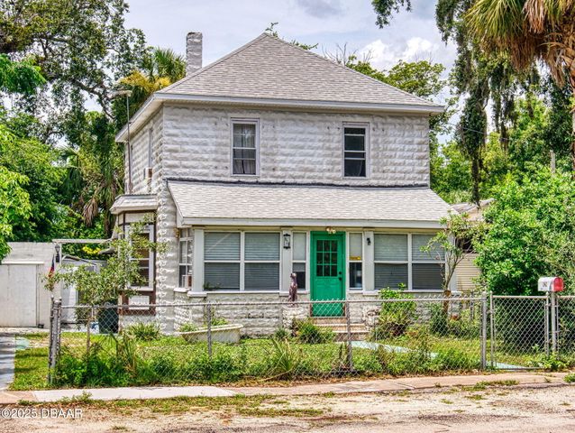 628 Mulberry Street, Daytona Beach, FL 32114