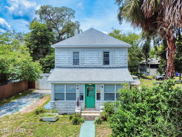 628 Mulberry Street, Daytona Beach, FL 32114