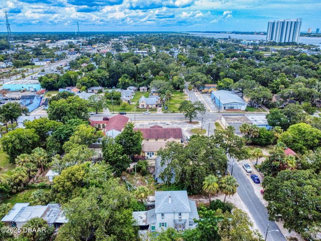 628 Mulberry Street, Daytona Beach, FL 32114