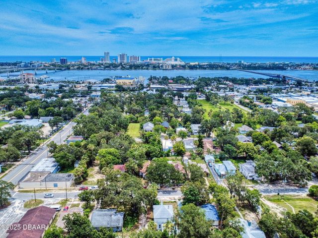 628 Mulberry Street, Daytona Beach, FL 32114