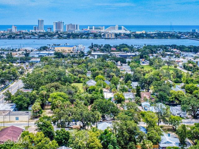 628 Mulberry Street, Daytona Beach, FL 32114