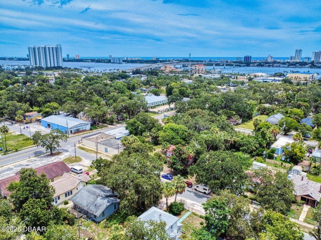 628 Mulberry Street, Daytona Beach, FL 32114