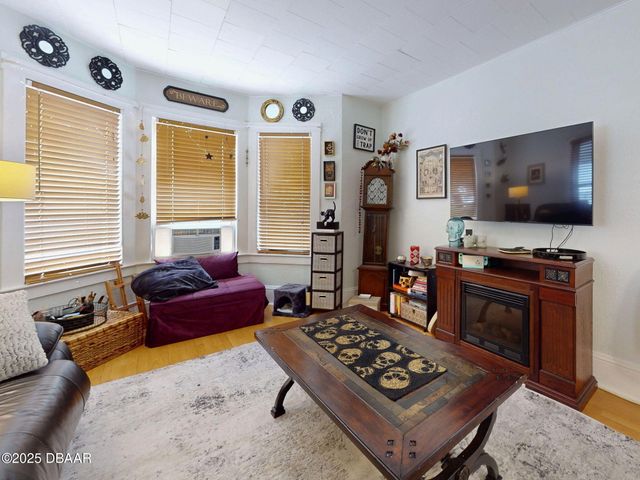 628 Mulberry Street, Daytona Beach, FL 32114