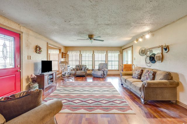 4180 E Fm 2210 E, Perrin, TX 76486