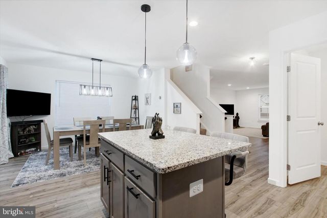 18007 DAVE ANNE CIR, Stewartstown, PA 17363