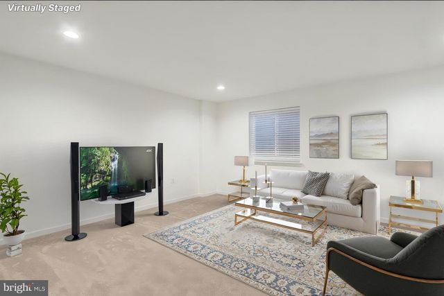 18007 DAVE ANNE CIR, Stewartstown, PA 17363