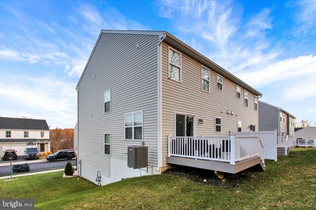 18007 DAVE ANNE CIR, Stewartstown, PA 17363