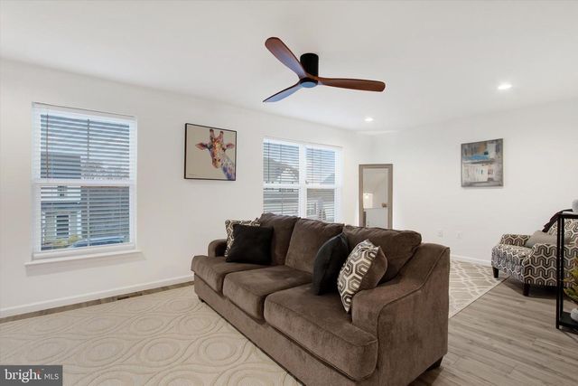 18007 DAVE ANNE CIR, Stewartstown, PA 17363