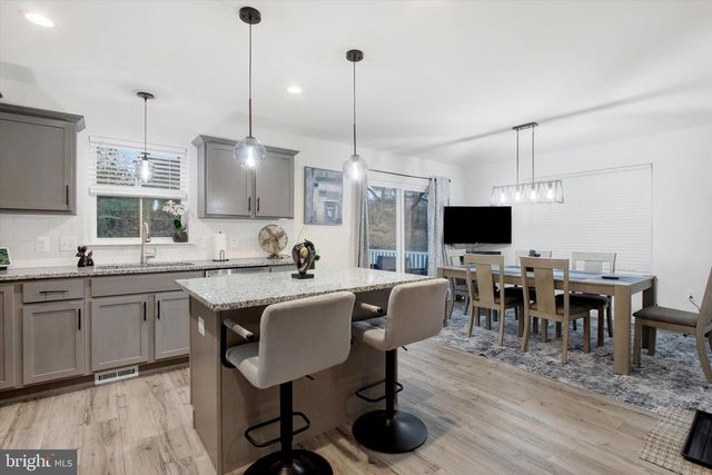 18007 DAVE ANNE CIR, Stewartstown, PA 17363