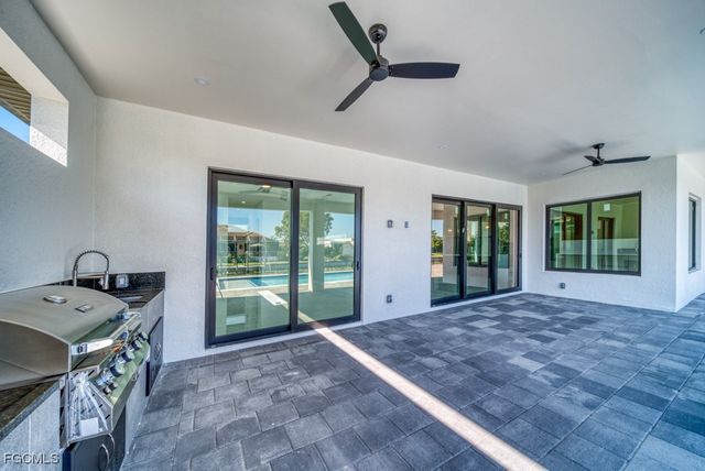 1019 SW 8th CT, Cape Coral, FL 33991