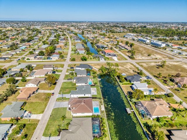 1019 SW 8th CT, Cape Coral, FL 33991