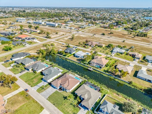 1019 SW 8th CT, Cape Coral, FL 33991