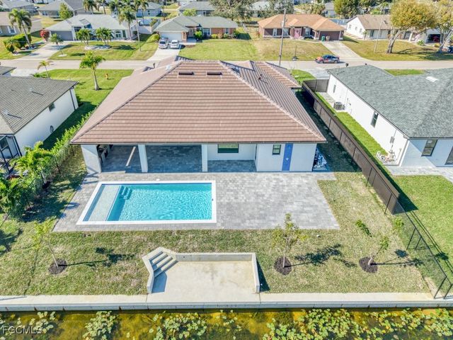 1019 SW 8th CT, Cape Coral, FL 33991