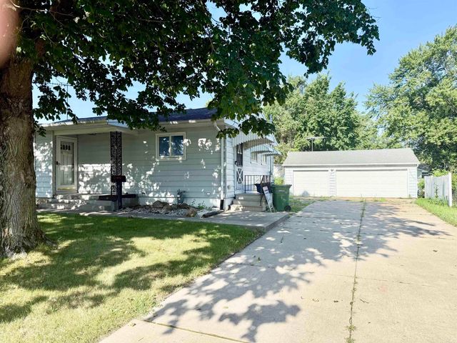 2903 Niles St., Waterloo, IA 50703