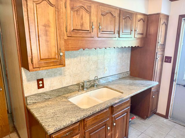 2903 Niles St., Waterloo, IA 50703