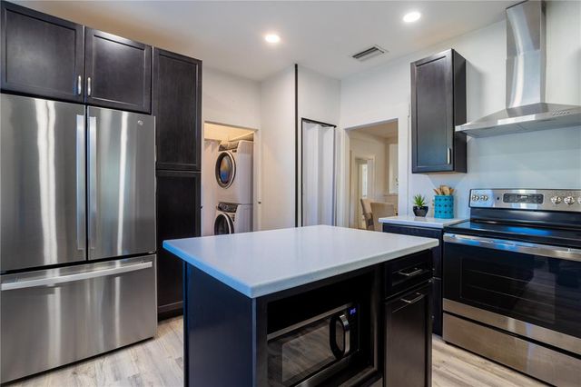 56 W PARK STREET, Tarpon Springs, FL 34689
