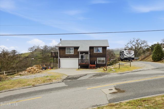 18271 Caparell Court, Tehachapi, CA 93561