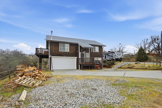 18271 Caparell Court, Tehachapi, CA 93561