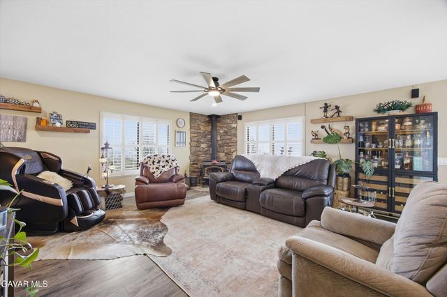 18271 Caparell Court, Tehachapi, CA 93561